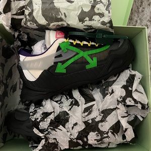 Off-White Sneakers